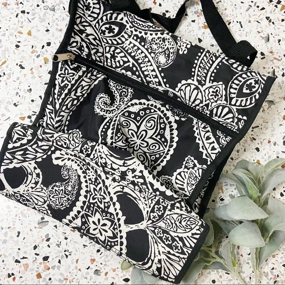 NWOT PAISLEY TOTE LUNCH BAG BLACK BAG ALL PURPOSE ZIPPER TOTE